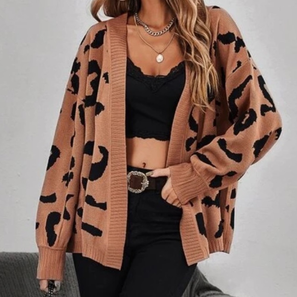 🆕LAST ONE!🛍️Animal Print Cardigan 🐾